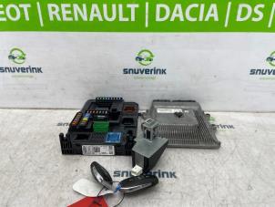 Gebruikte Computer Motormanagement Citroen C4 Picasso (3D/3E) 1.2 12V PureTech 130 Prijs € 250,00 Margeregeling aangeboden door Snuverink Autodemontage