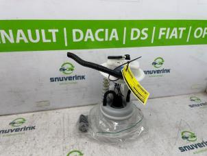 Gebruikte Brandstofpomp Elektrisch Dacia Duster (DJF) 1.2 TCE 130 12V Mild Hybrid 4x2 Prijs € 175,00 Margeregeling aangeboden door Snuverink Autodemontage