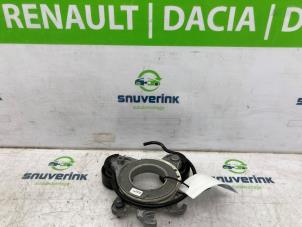 Gebruikte Spanrol Multiriem Peugeot 408 1.6 16V HYbrid 225 Prijs € 40,00 Margeregeling aangeboden door Snuverink Autodemontage