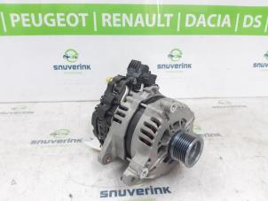 Gebruikte Dynamo Dacia Duster (DJF) 1.2 TCE 130 12V Mild Hybrid 4x2 Prijs € 850,00 Margeregeling aangeboden door Snuverink Autodemontage