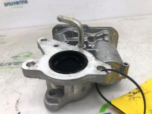 Gebruikte EGR Klep Opel Movano 2.3 CDTi 16V FWD Prijs € 54,45 Inclusief btw aangeboden door Snuverink Autodemontage