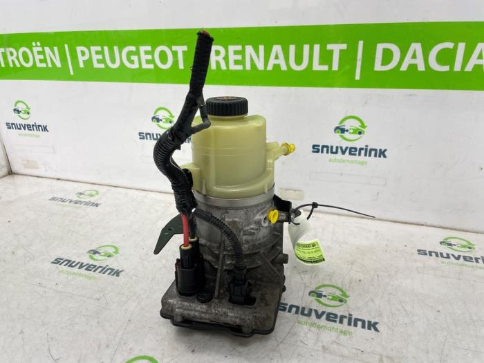 Gebruikte Servopomp Opel Vivaro 1.6 CDTi BiTurbo 125 Prijs € 393,25 Inclusief btw aangeboden door Snuverink Autodemontage