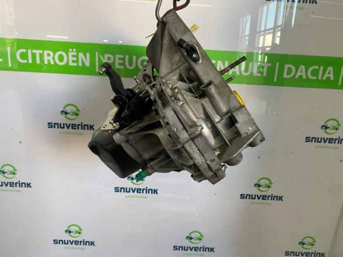 Gebruikte Versnellingsbak Dacia Logan MCV II/III/Sandero Wagon 1.5 dCi 90 Prijs € 445,00 Margeregeling aangeboden door Snuverink Autodemontage