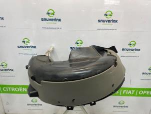 Gebruikte Slijkweerder Citroen C5 Aircross I (A4/AC/AJ/AR) 1.2 PureTech Hybrid 136 Prijs € 72,60 Inclusief btw aangeboden door Snuverink Autodemontage