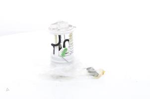 Gebruikte Tank element Pomp Dacia Sandero III 1.0 TCe 90 12V Prijs € 115,00 Margeregeling aangeboden door Snuverink Autodemontage