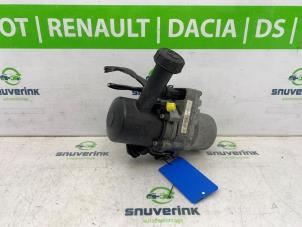 Gebruikte Servopomp Peugeot 407 SW (6E) 2.0 16V Prijs € 275,00 Margeregeling aangeboden door Snuverink Autodemontage