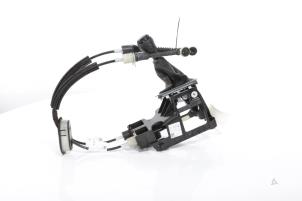 Gebruikte Versnellingspook Dacia Sandero III 1.0 TCe 90 12V Prijs € 115,00 Margeregeling aangeboden door Snuverink Autodemontage