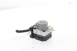 Gebruikte ABS Pomp Dacia Duster (SR) 1.0 TCE 100 Bi-Fuel, Eco-G 12V Prijs € 250,00 Margeregeling aangeboden door Snuverink Autodemontage