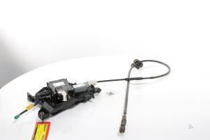 Gebruikte Handrem motor Citroen C4 Picasso (UD/UE/UF) 1.6 16V VTi 120 Prijs € 225,00 Margeregeling aangeboden door Snuverink Autodemontage