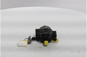 Gebruikte Waterpomp Renault Austral 1.2 E-Tech Full Hybrid 200 Prijs € 314,60 Inclusief btw aangeboden door Snuverink Autodemontage