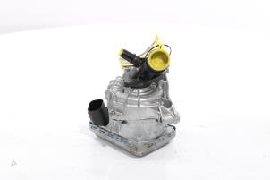 Gebruikte Waterpomp Renault Austral 1.2 E-Tech Full Hybrid 200 Prijs € 423,50 Inclusief btw aangeboden door Snuverink Autodemontage