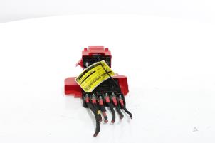 Gebruikte Zekeringkast Renault Austral 1.2 E-Tech Full Hybrid 200 Prijs € 102,85 Inclusief btw aangeboden door Snuverink Autodemontage