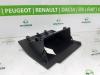 Renault Austral 1.2 E-Tech Full Hybrid 200 Dashboardkastje