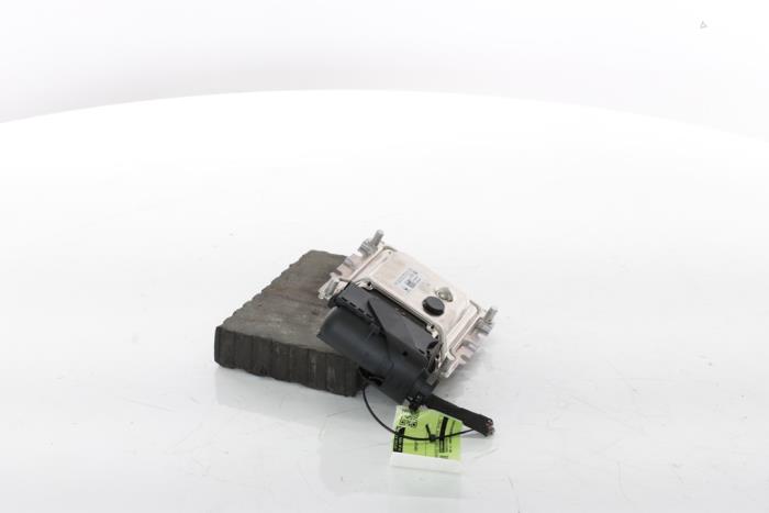 Adblue Computer van een Opel Vivaro 1.6 CDTi BiTurbo 125 2019