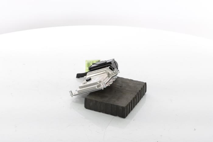 Adblue Computer van een Opel Vivaro 1.6 CDTi BiTurbo 125 2019