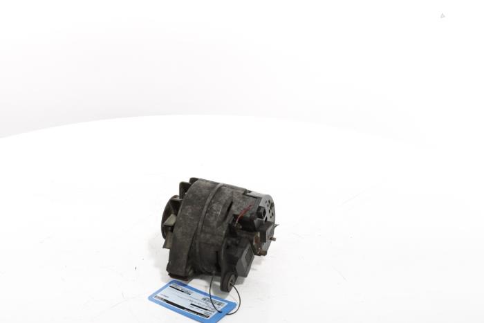 Dynamo van een Peugeot J5 (290L) 2.5 D 1991