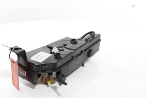 Gebruikte Additatief tank Citroen Berlingo 1.6 Hdi 90 Phase 2 Prijs € 169,40 Inclusief btw aangeboden door Snuverink Autodemontage
