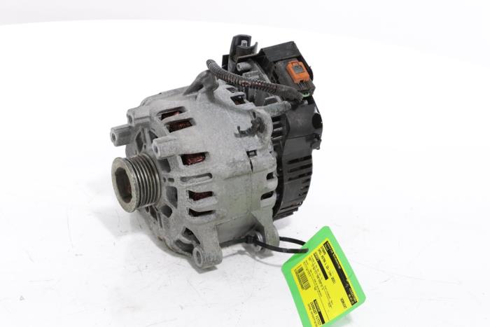 Dynamo van een Opel Astra L Sports Tourer (F4/FC/FN/FR) 1.6 Plug-in Hybrid Turbo 16V 2023