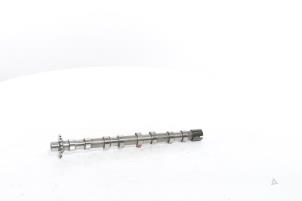 Gebruikte Nokkenas Peugeot 308 SW (4E/H) 2.0 HDiF 16V GT Autom. Prijs € 114,95 Inclusief btw aangeboden door Snuverink Autodemontage