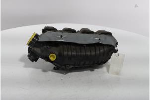 Gebruikte Gasklephuis Peugeot 207 SW (WE/WU) 1.6 16V VTRi Prijs € 45,00 Margeregeling aangeboden door Snuverink Autodemontage