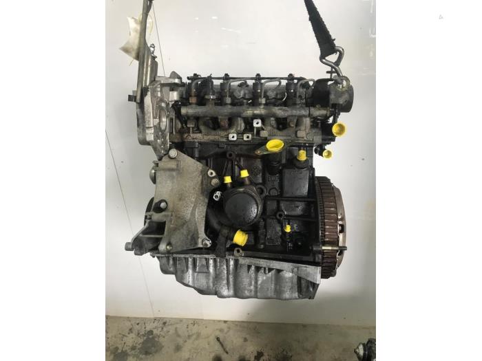 Gebruikte Motor Renault Trafic New (FL) 1.9 dCi 82 16V Prijs € 1.512,50 Inclusief btw aangeboden door Snuverink Autodemontage