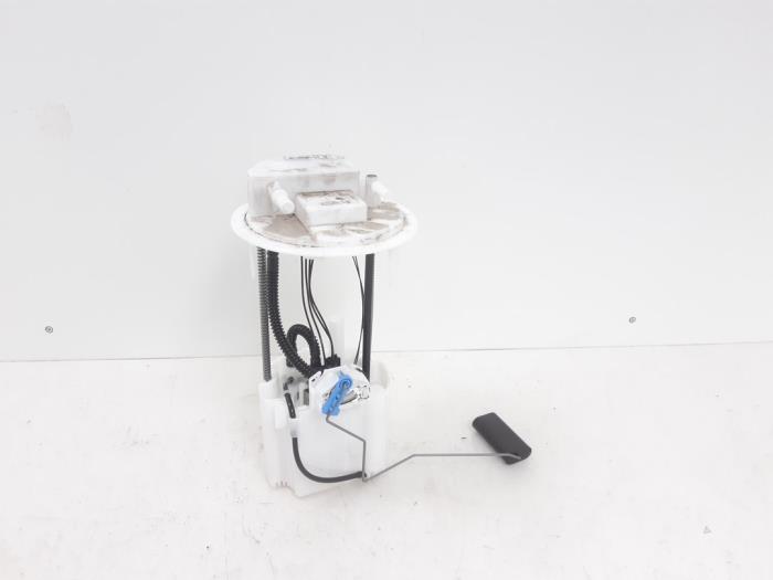Gebruikte Tank element Pomp Opel Combo Cargo 1.5 CDTI 100 Prijs € 114,35 Inclusief btw aangeboden door Snuverink Autodemontage