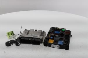 Gebruikte Computer Motormanagement Opel Combo Cargo 1.5 CDTI 100 Prijs € 544,50 Inclusief btw aangeboden door Snuverink Autodemontage