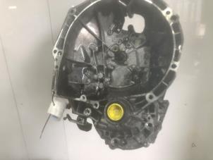 Gebruikte Versnellingsbak Peugeot 207 CC (WB) 1.6 16V Prijs € 650,00 Margeregeling aangeboden door Snuverink Autodemontage