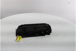 Gebruikte Kleppendeksel Renault Twingo II (CN) 1.2 16V Prijs € 60,00 Margeregeling aangeboden door Snuverink Autodemontage