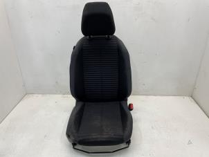 Gebruikte Stoel rechts Peugeot 208 II (UB/UH/UP) 1.2 Vti 12V PureTech 100 Prijs € 199,65 Inclusief btw aangeboden door Snuverink Autodemontage