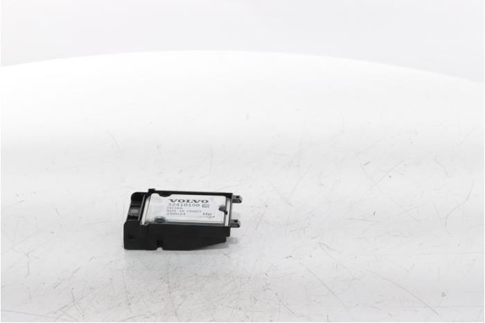 Gebruikte Computer Diversen Volvo EX40 (XZ) Single Motor Extended Range 82 kWh Prijs € 393,25 Inclusief btw aangeboden door Snuverink Autodemontage