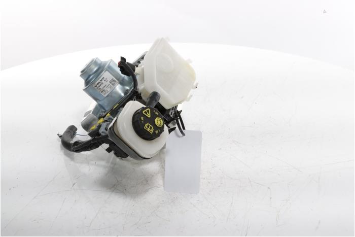 Gebruikte ABS Pomp Volvo EX40 (XZ) Single Motor Extended Range 82 kWh Prijs € 574,75 Inclusief btw aangeboden door Snuverink Autodemontage