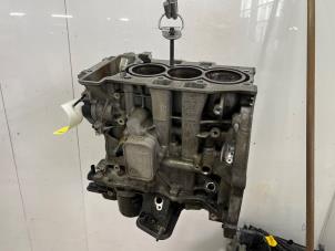 Gebruikte Motor Onderblok Peugeot 5008 II (M4/MC/MJ/MR) 1.2 12V e-THP PureTech 130 Prijs € 544,50 Inclusief btw aangeboden door Snuverink Autodemontage