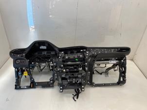 Gebruikte Dashboard Opel Corsa F (UB/UH/UP) 1.2 Turbo 12V 100 Prijs € 1.089,00 Inclusief btw aangeboden door Snuverink Autodemontage