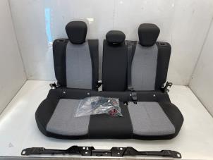 Gebruikte Achterbank Opel Corsa F (UB/UH/UP) 1.2 Turbo 12V 100 Prijs € 272,55 Inclusief btw aangeboden door Snuverink Autodemontage