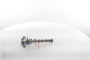 Gebruikte Nokkenas Peugeot 5008 II (M4/MC/MJ/MR) 1.2 12V e-THP PureTech 130 Prijs € 181,50 Inclusief btw aangeboden door Snuverink Autodemontage