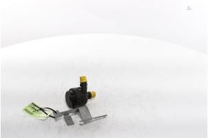 Gebruikte Waterpomp Opel Grandland (X) 1.6 Turbo 16V Hybrid Prijs € 75,00 Margeregeling aangeboden door Snuverink Autodemontage