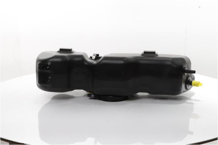 Tank adblue van een Peugeot Boxer (U9) 2.2 BlueHDi 140 2025