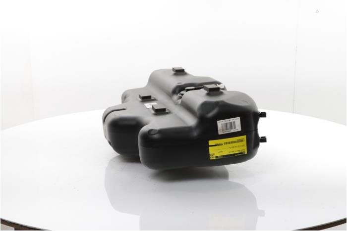 Tank adblue van een Peugeot Boxer (U9) 2.2 BlueHDi 140 2025