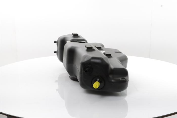 Tank adblue van een Peugeot Boxer (U9) 2.2 BlueHDi 140 2025