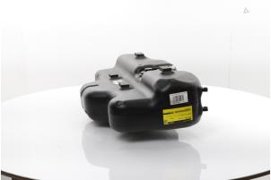 Tank adblue van een Peugeot Boxer (U9) 2.2 BlueHDi 140 2025
