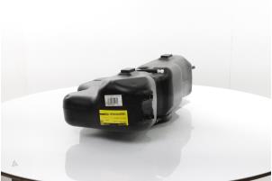 Tank adblue van een Peugeot Boxer (U9) 2.2 BlueHDi 140 2025