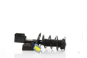 Gebruikte Mac Phersonpoot links-voor Peugeot 308 (F3/FB/FH/FM/FP) 1.2 PureTech Hybrid 136 Prijs € 127,05 Inclusief btw aangeboden door Snuverink Autodemontage