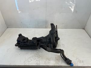 Gebruikte Tank adblue Renault Express 1.5 dCi 75 Prijs € 568,70 Inclusief btw aangeboden door Snuverink Autodemontage