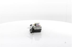 Gebruikte ABS Pomp Toyota RAV4 (A5) 2.5 Hybrid 16V AWD Prijs € 500,00 Margeregeling aangeboden door Snuverink Autodemontage