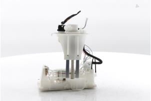 Gebruikte Tank element Pomp Toyota RAV4 (A5) 2.5 Hybrid 16V AWD Prijs € 105,00 Margeregeling aangeboden door Snuverink Autodemontage