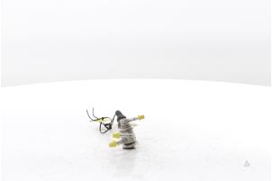 Gebruikte Adblue injector Renault Express 1.5 dCi 75 Prijs € 90,75 Inclusief btw aangeboden door Snuverink Autodemontage