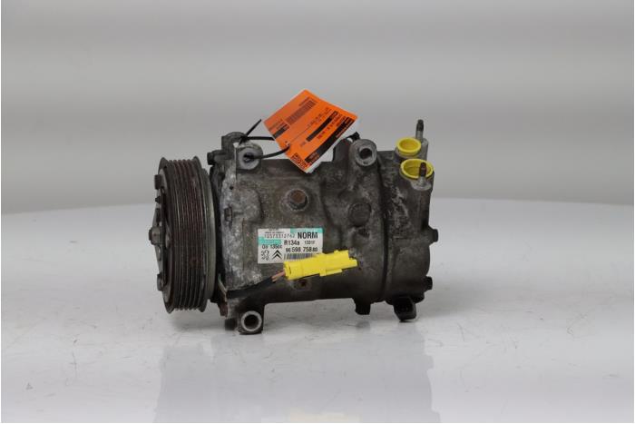 Gebruikte Aircopomp Citroen C4 Picasso (UD/UE/UF) 1.8 16V Prijs € 79,99 Margeregeling aangeboden door Snuverink Autodemontage