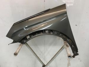 Gebruikte Scherm links-voor Peugeot 3008 II (M4/MC/MJ/MR) 1.2 12V e-THP PureTech 130 Prijs € 250,00 Margeregeling aangeboden door Snuverink Autodemontage