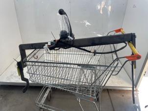 Gebruikte Trekhaak Renault Arkana (RJLL) 1.6 E-Tech 145 16V Prijs € 235,95 Inclusief btw aangeboden door Snuverink Autodemontage